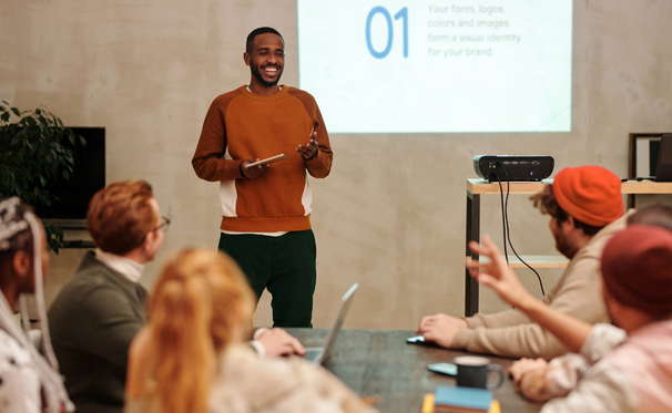 Lead speaker in a group